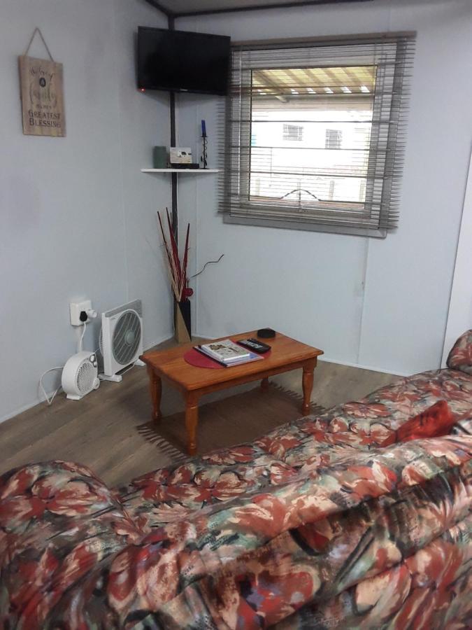 Nadine'S Self-Catering Accommodation Stormsrivier Exterior photo